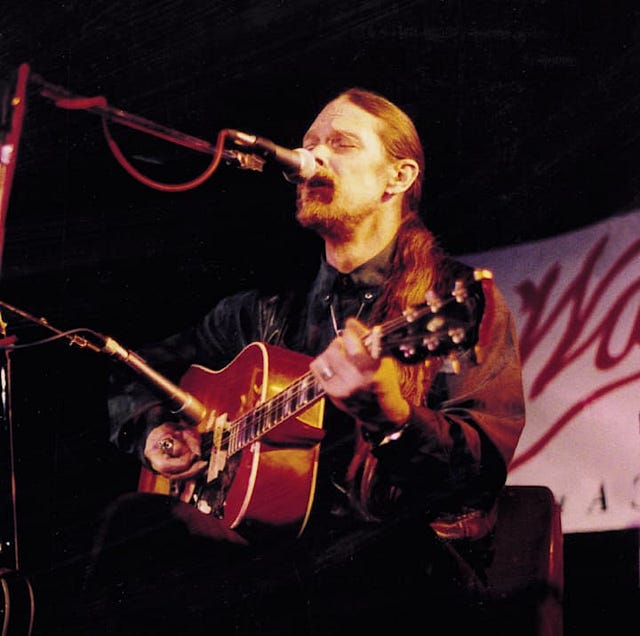 Shawn Phillips performing onstage in South Africa in 1994.